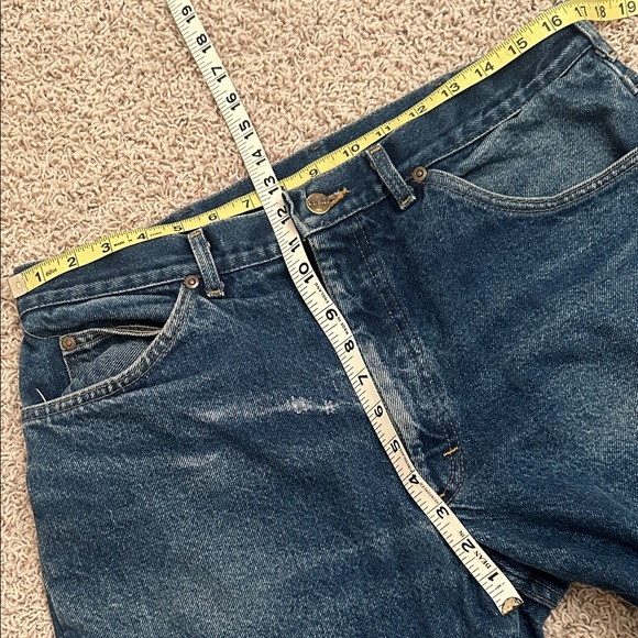 L.L. Bean Classic Vintage Straight Fit Jeans with Red Plaid Lining size 36 X 34 - Picture 9 of 14